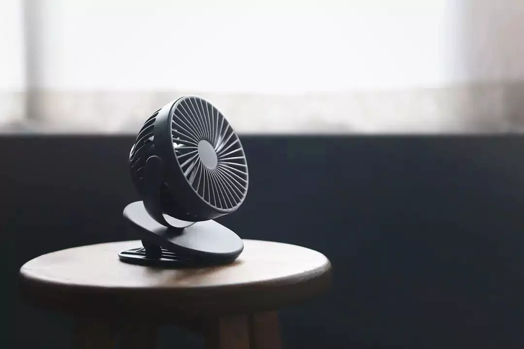 产品设计案例渲染图之桌面场景参考 61 产品设计案例渲染图之桌面场景参考 60 产品设计案例渲染 26