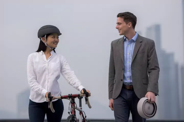 Folding helmet design 4