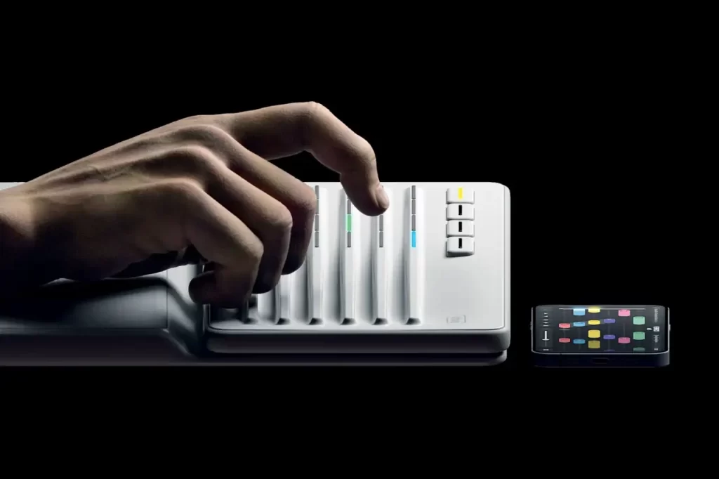 Red Dot Award Tactile Music Artifact Design 3