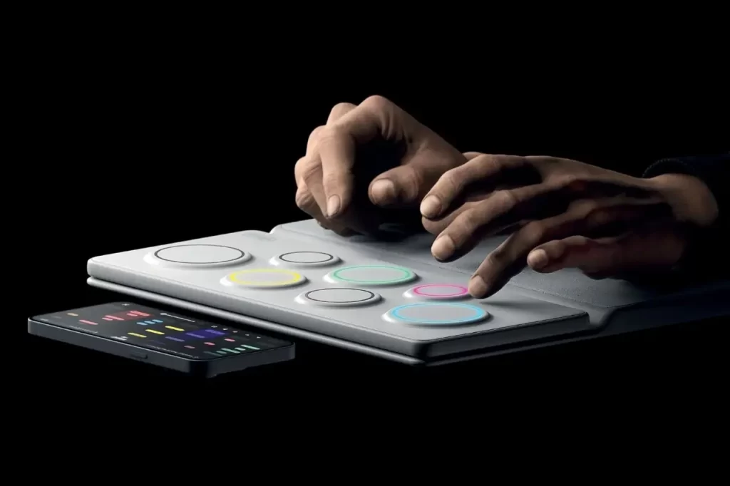 Red Dot Award Tactile Music Artifact Design 4